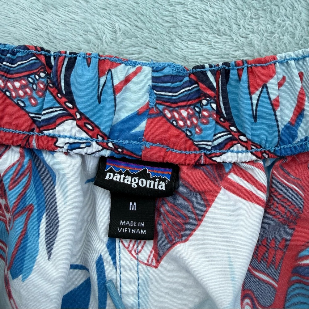Patagonia Women's Barely Baggies Shorts - Picture 5 of 6